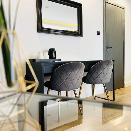 Apartamenty Deluxe-Blisko Plazy-Kuchnia,Parking-Grupa Hotelowa Plazowelove (Adults Only) Krynica Morska Buitenkant foto